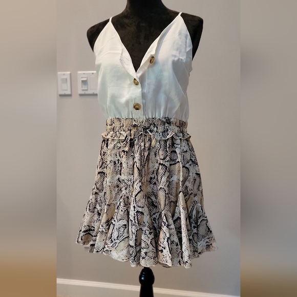 NEW MainStrip ROMPER DRESS * Santura Snake Print Ruffle Large NWT - Picture 9 of 16